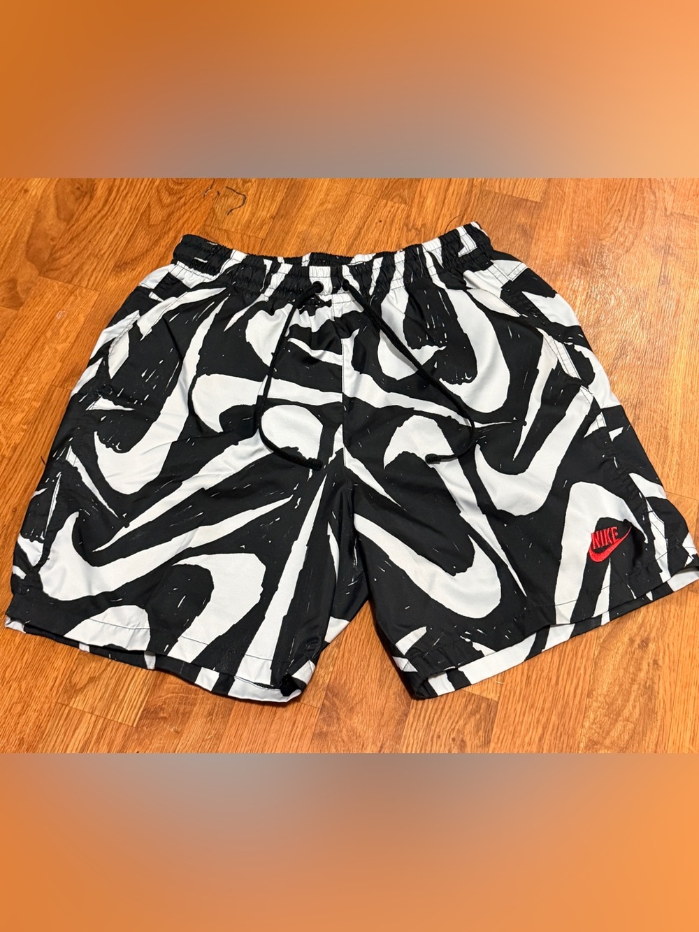 Nike Men's Black & White Abstract Print Swim/Board Shorts